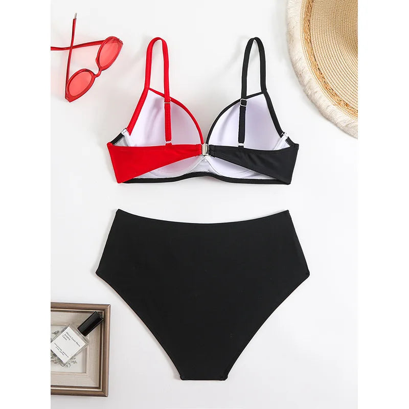 Bikini Deux Pièces Sexy 2026 – Imprimé Pois & Blocs de Couleur | Plage, Vacances & Sources Chaudes