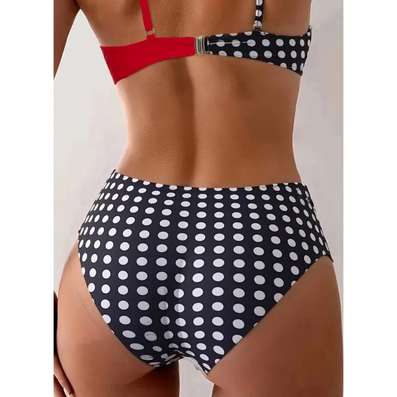 Bikini Deux Pièces Sexy 2026 – Imprimé Pois & Blocs de Couleur | Plage, Vacances & Sources Chaudes
